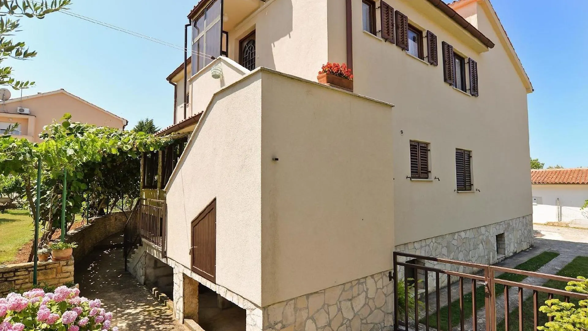 Ferienwohnung Fuer 3 Personen Ca 35 Qm In Stinjan, Istrien Istrische Riviera Croatia